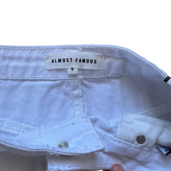 Almost Famous Ripped Bermuda Shorts Women's 9 White High Rise Zipper Distress - Picture 3 of 5